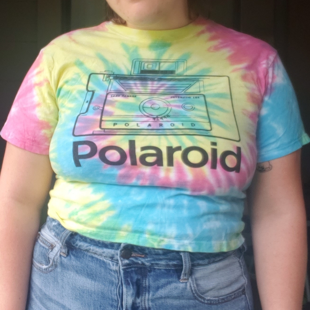 Tie dye polaroid camera graohic crop top tee